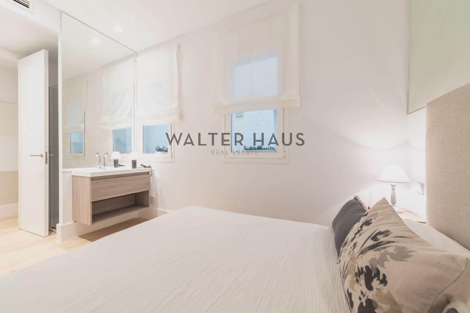 2 soveværelse Lejlighed til salg i Madrid by med swimmingpool - € 899.000 (Ref: 8703188)