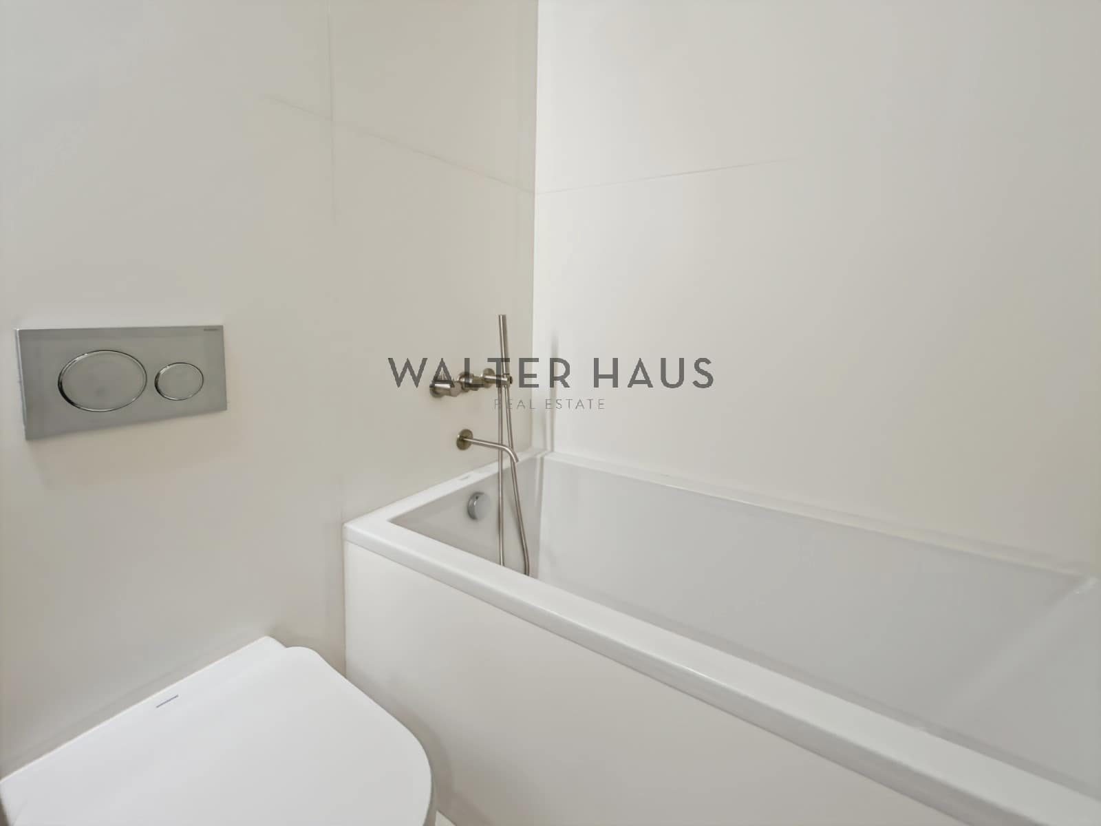 2 soveværelse Lejlighed til leje i Barcelona by med swimmingpool - € 8.000 (Ref: 8703189)