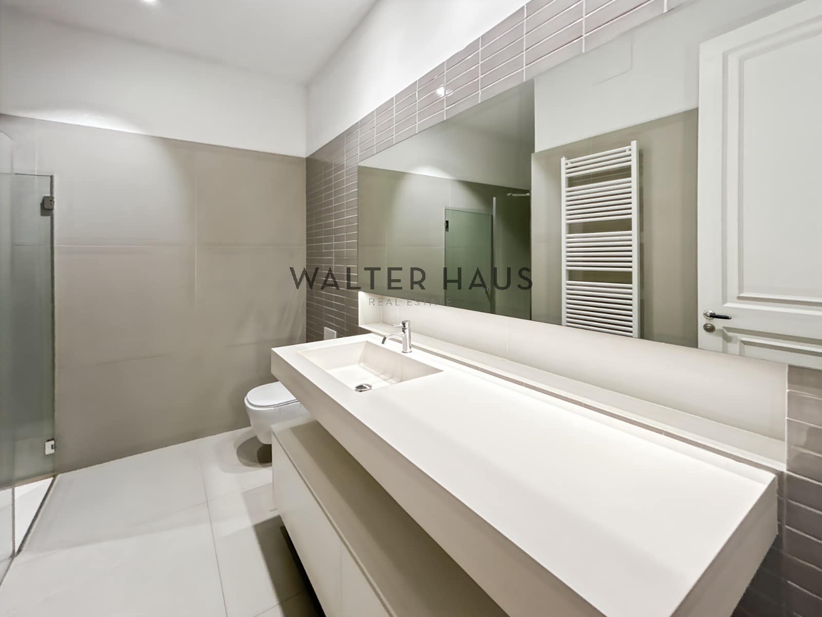 3 sovrum Lägenhet att hyra i Barcelona stad - 9 000 € (Ref: 8703416)