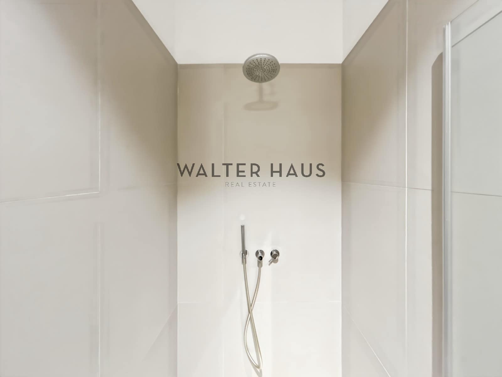 3 sovrum Lägenhet att hyra i Barcelona stad - 9 000 € (Ref: 8703416)