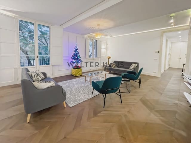 2 quarto Apartamento para arrendar em El Raval, Barcelona cidade - 2 500 € (Ref: 8705655)