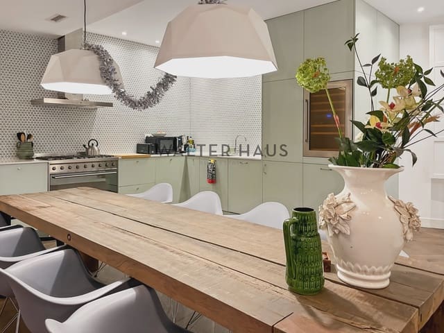 2 quarto Apartamento para arrendar em El Raval, Barcelona cidade - 2 500 € (Ref: 8705655)