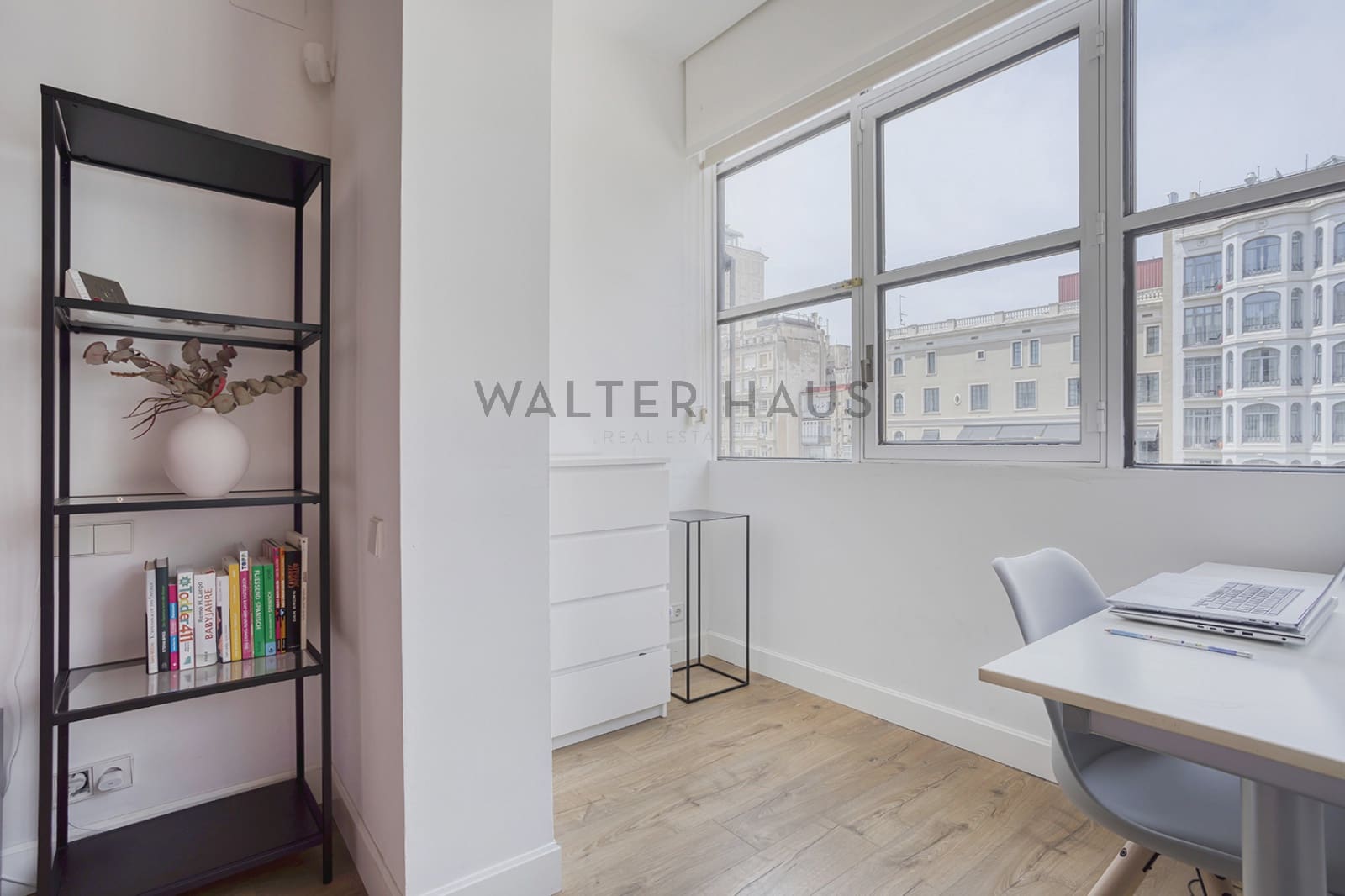 3 bedroom Flat for sale in Barcelona city - € 1,445,000 (Ref: 8708586)