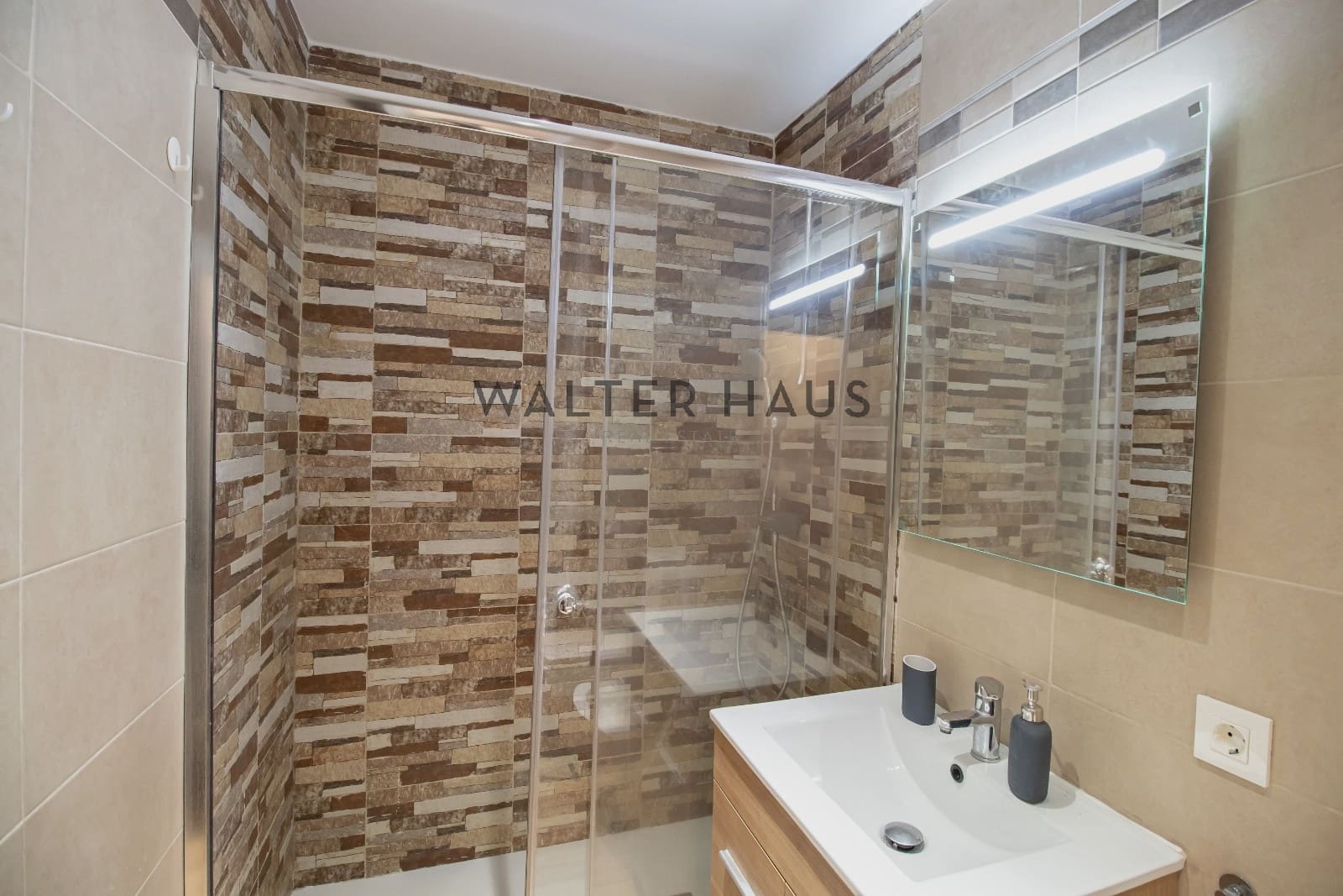 1 bedroom Flat for rent in Madrid city - € 1,400 (Ref: 8710589)