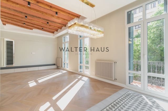 3 bedroom Flat for sale in La Dreta de L'Eixample, Barcelona city with pool - € 1,250,000 (Ref: 8718477)