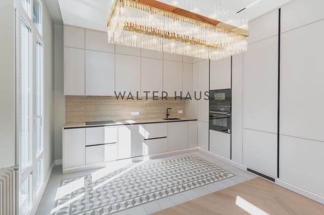 3 bedroom Flat for sale in La Dreta de L'Eixample, Barcelona city with pool - € 1,250,000 (Ref: 8718477)