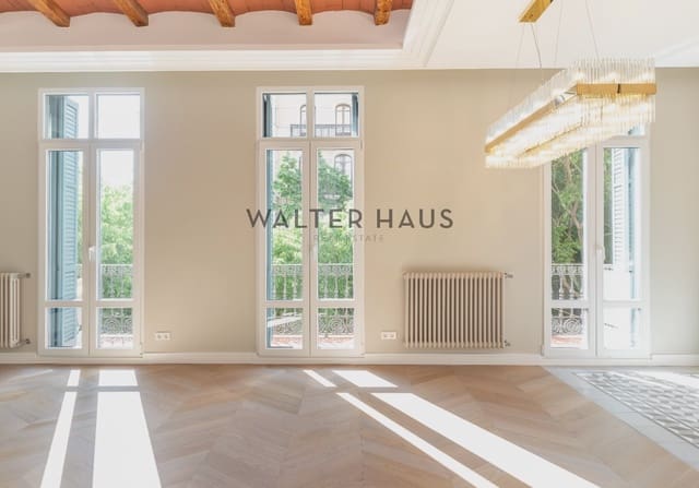 3 bedroom Flat for sale in La Dreta de L'Eixample, Barcelona city with pool - € 1,250,000 (Ref: 8718477)