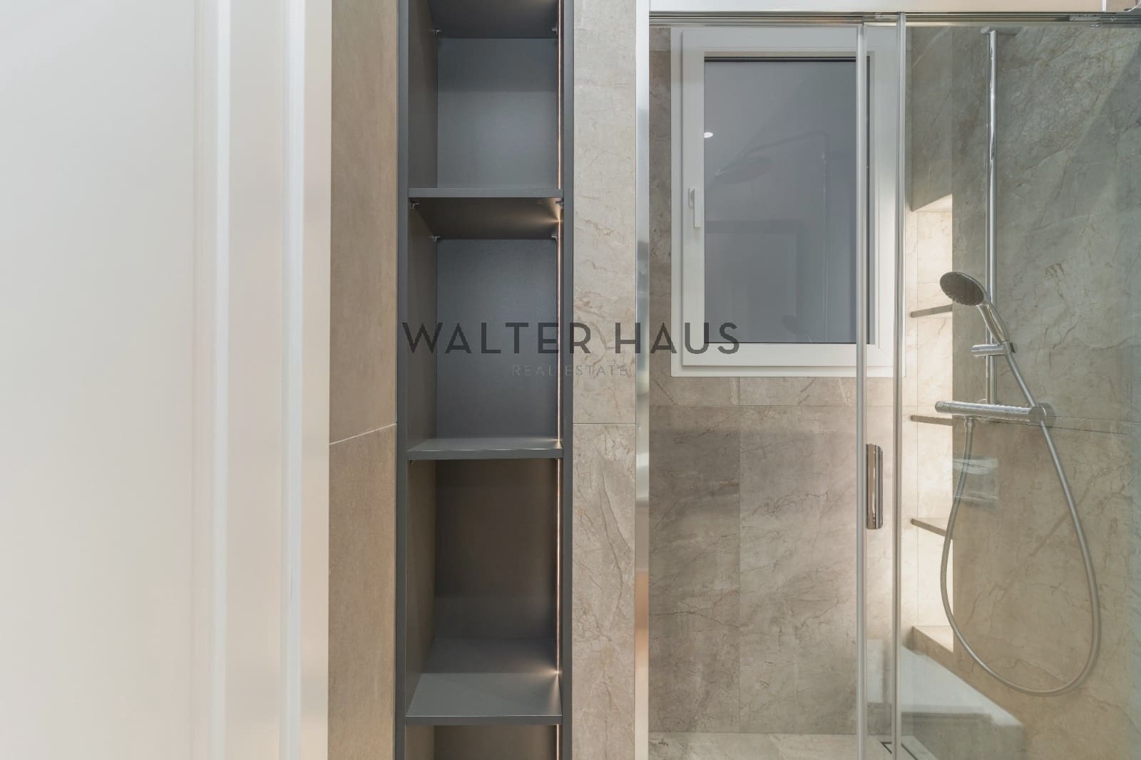 3 sovrum Lägenhet till salu i Barcelona stad med pool - 1 250 000 € (Ref: 8718477)