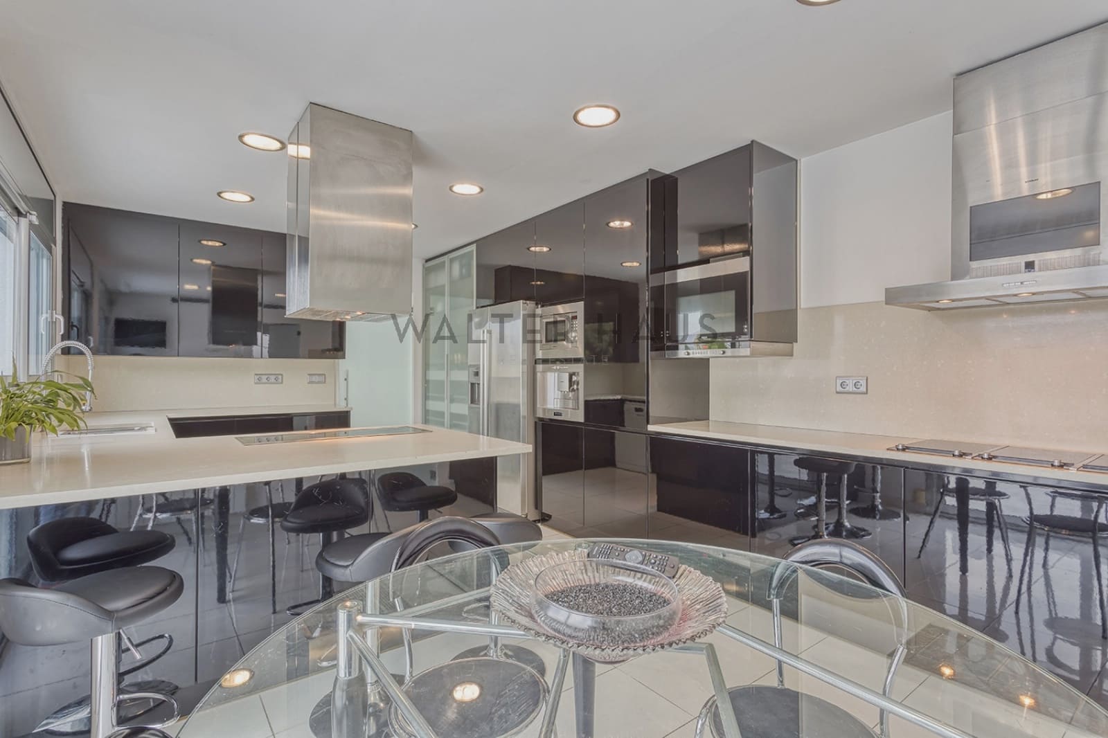 5 soveværelse Villa til leje i Alella - € 7.500 (Ref: 8725937)