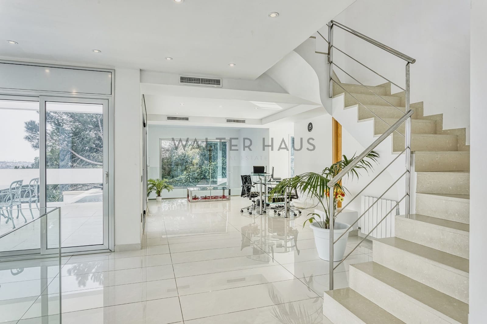 5 soveværelse Villa til leje i Alella - € 7.500 (Ref: 8725937)