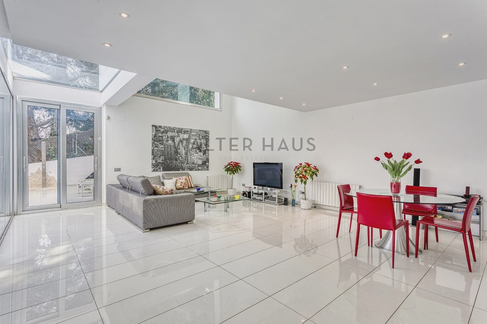 5 soveværelse Villa til leje i Alella - € 7.500 (Ref: 8725937)