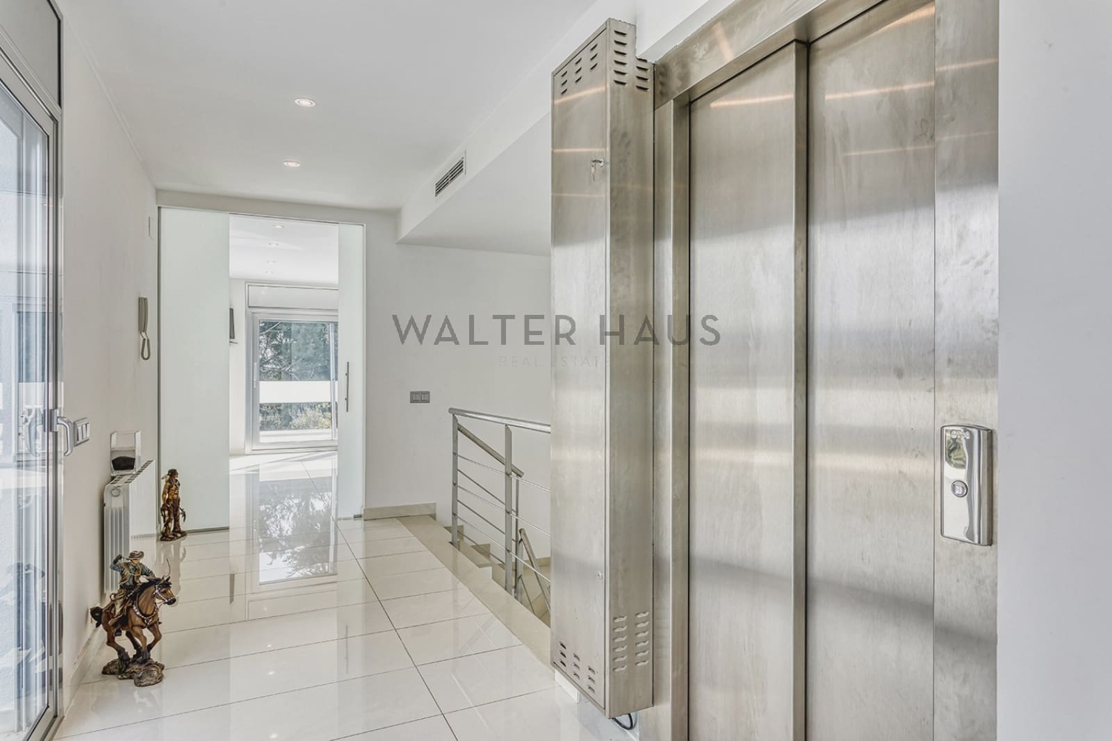 5 soveværelse Villa til leje i Alella - € 7.500 (Ref: 8725937)