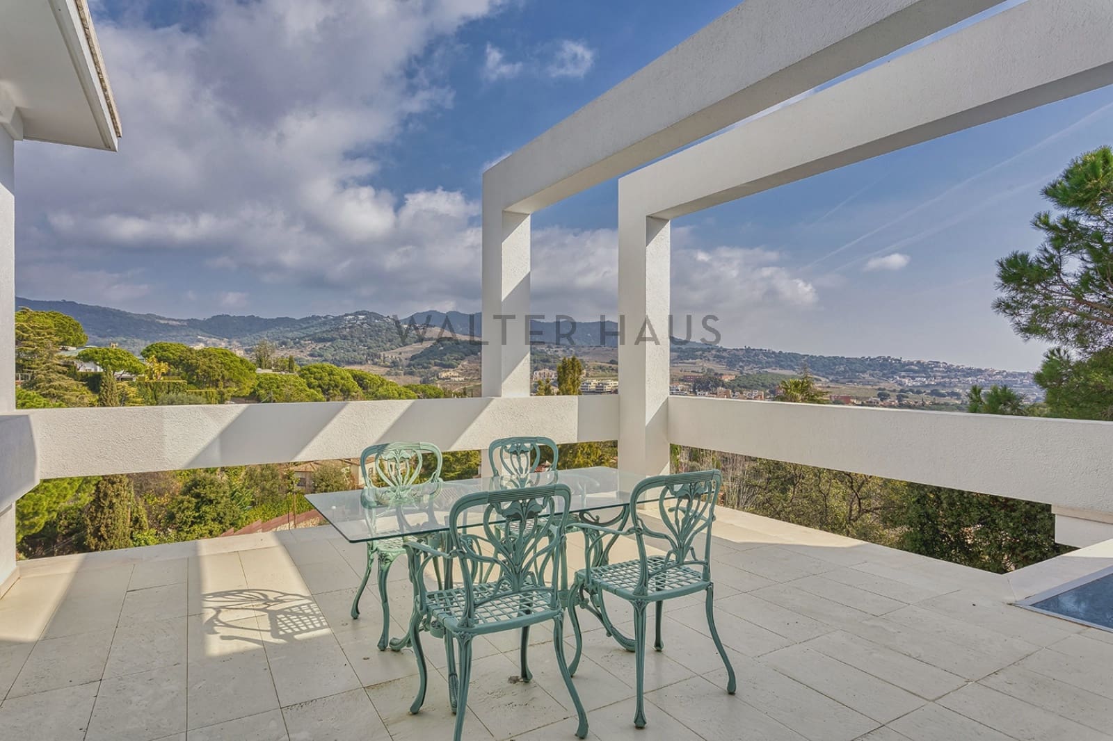 5 soveværelse Villa til leje i Alella - € 7.500 (Ref: 8725937)