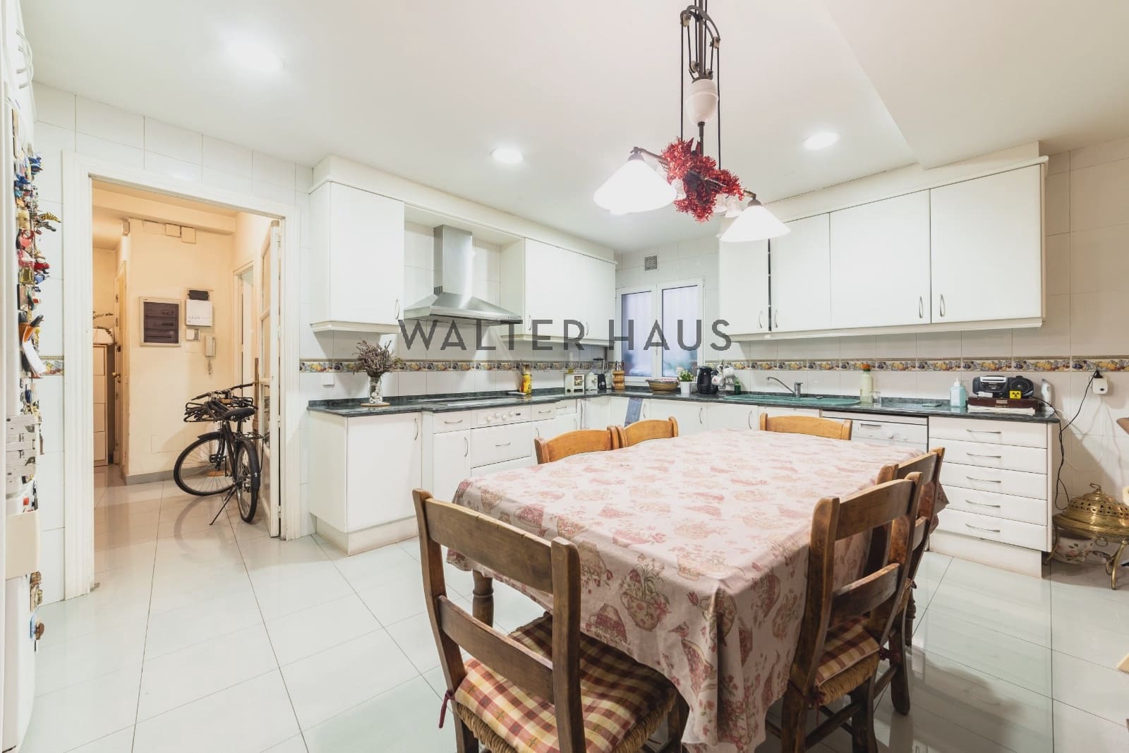 6 soveværelse Lejlighed til salg i Madrid by med swimmingpool - € 2.100.000 (Ref: 8737025)