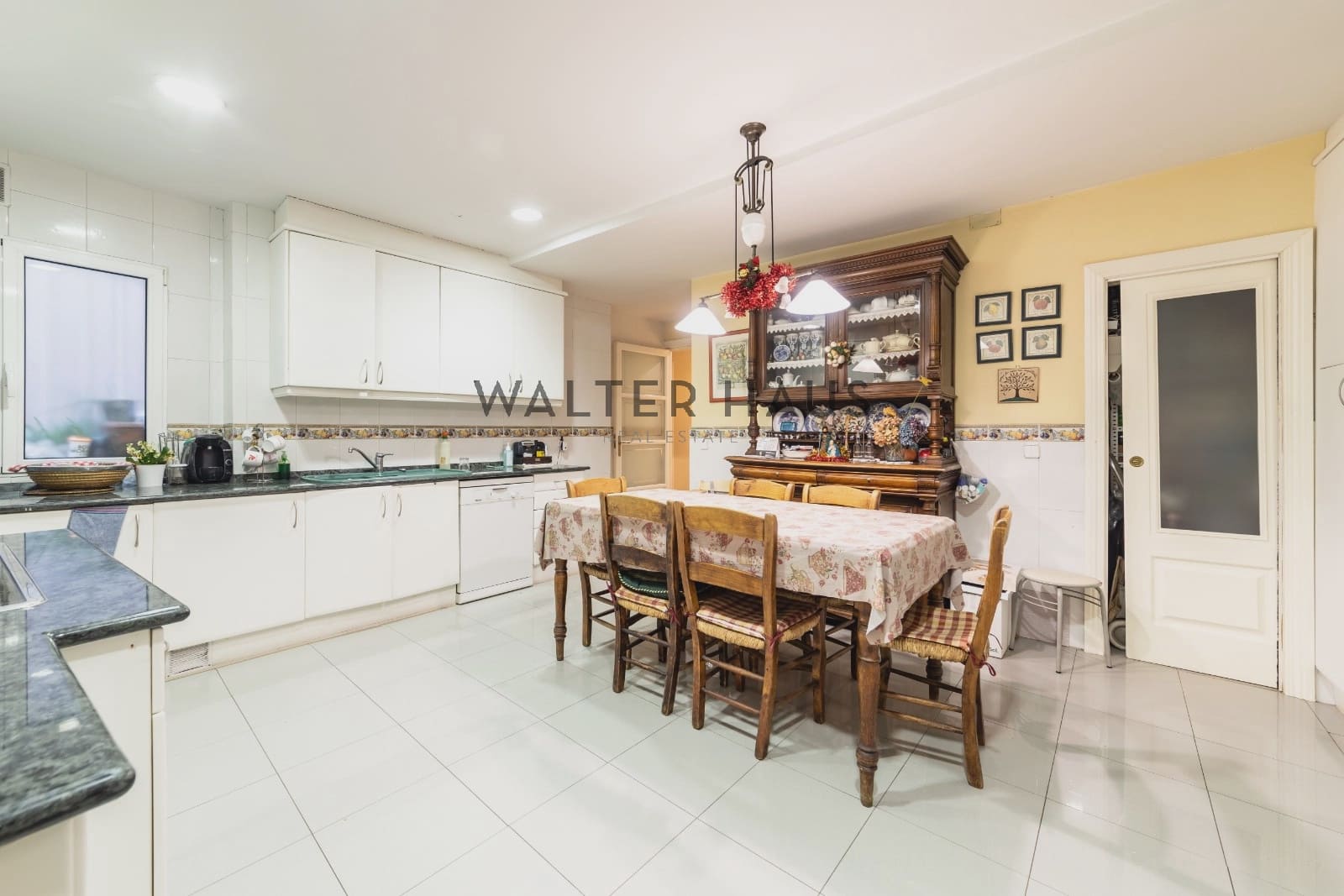 6 soveværelse Lejlighed til salg i Madrid by med swimmingpool - € 2.100.000 (Ref: 8737025)