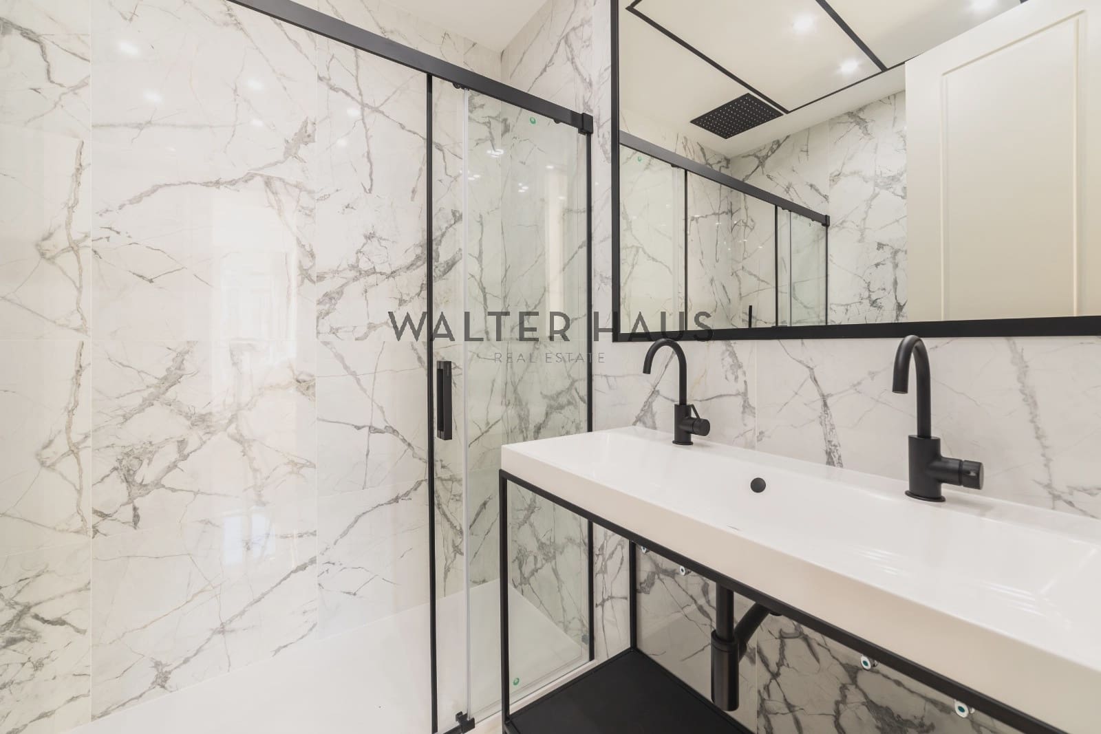 3 soveværelse Lejlighed til salg i Madrid by - € 2.999.000 (Ref: 8754811)