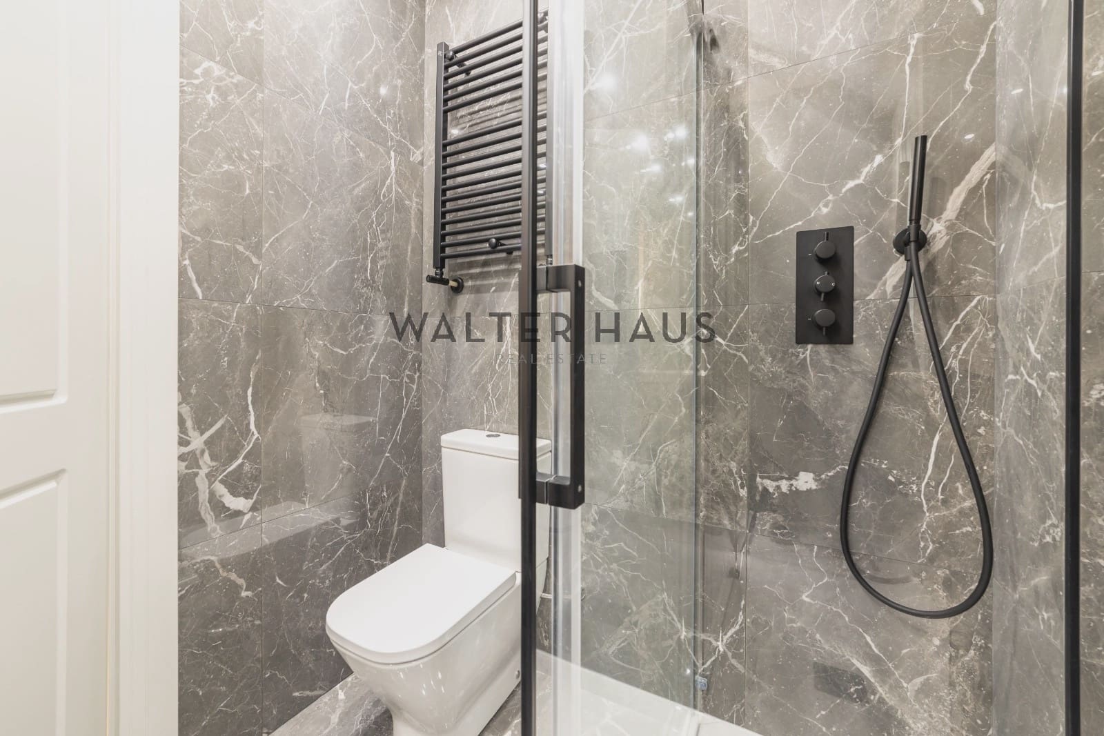 3 soveværelse Lejlighed til salg i Madrid by - € 2.999.000 (Ref: 8754811)