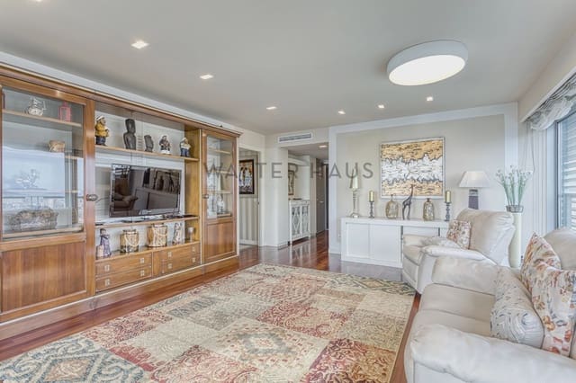 3 soveværelse Lejlighed til leje i Diagonal Mar i El Front Marítim del Poblenou, Barcelona by - € 5.000 (Ref: 8762408)