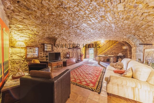 7 bedroom Villa for sale in Corçà with pool - € 3,200,000 (Ref: 8762409)