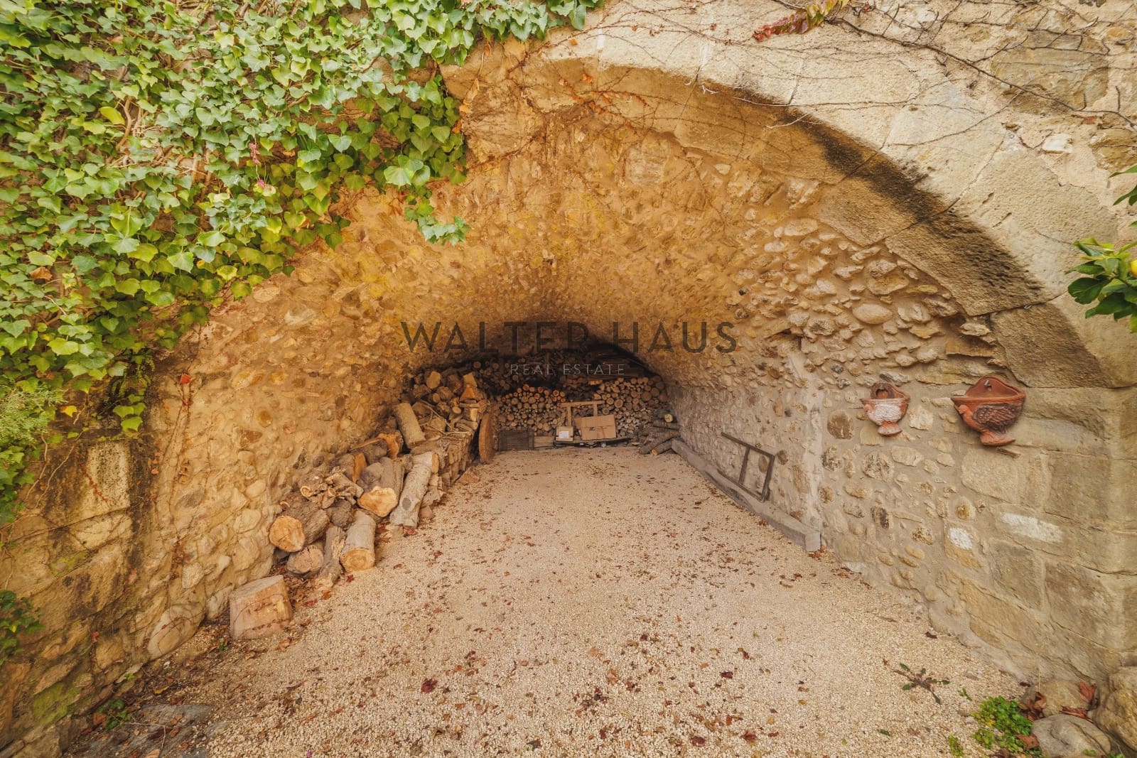 7 bedroom Villa for sale in Corca with pool - € 3,200,000 (Ref: 8762409)