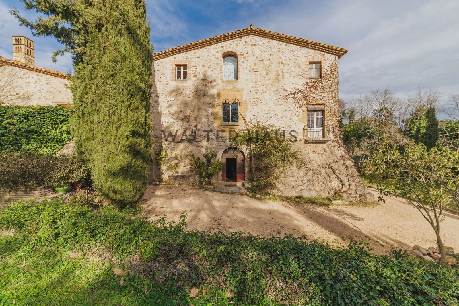 7 bedroom Villa for sale in Corca with pool - € 3,200,000 (Ref: 8762409)