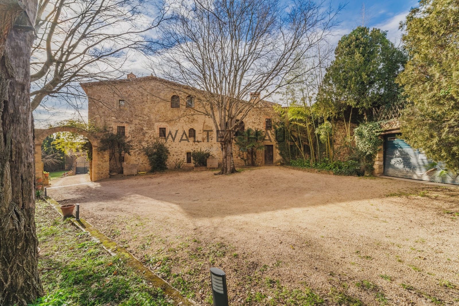 7 bedroom Villa for sale in Corca with pool - € 3,200,000 (Ref: 8762409)