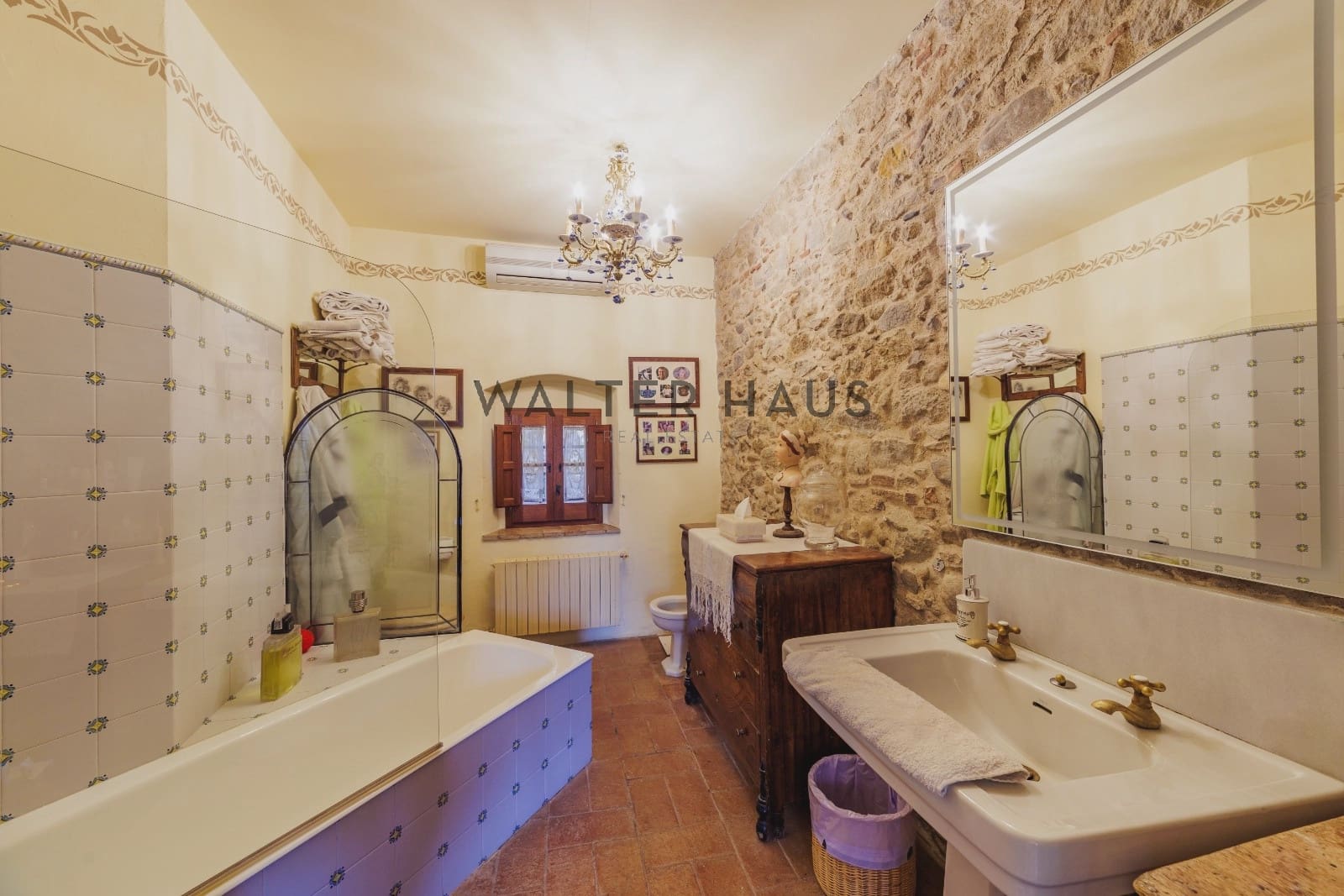 7 bedroom Villa for sale in Corca with pool - € 3,200,000 (Ref: 8762409)