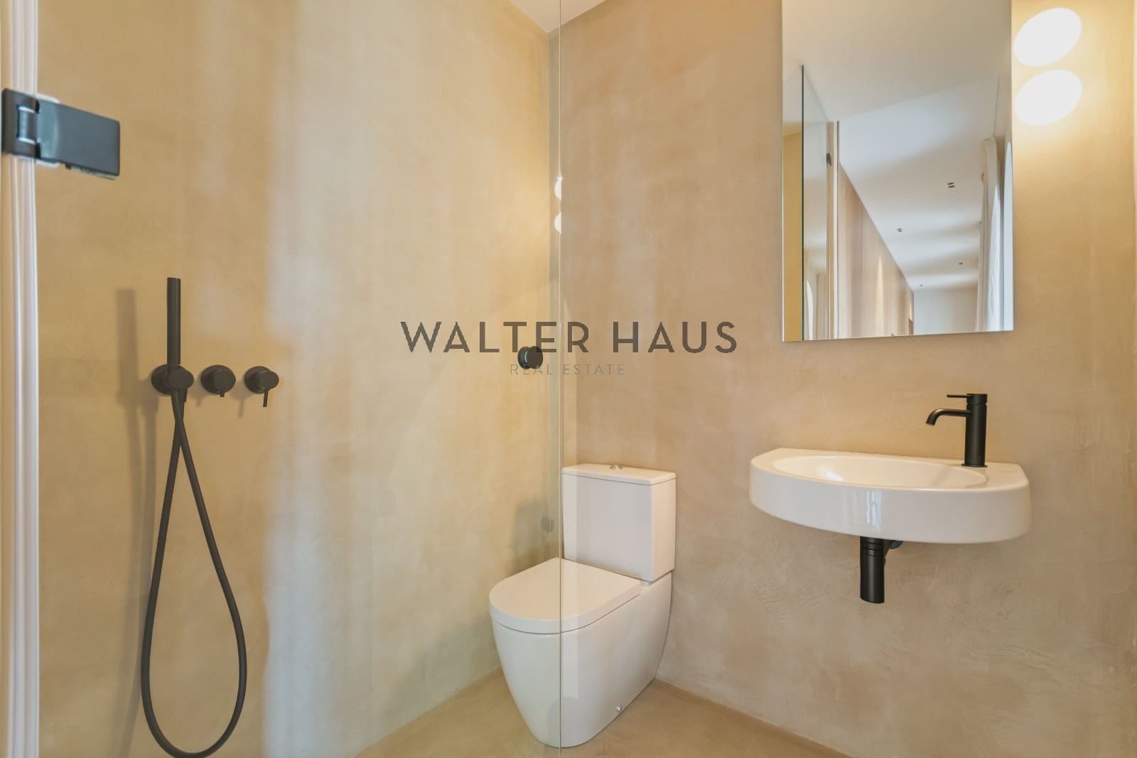 2 soveværelse Lejlighed til salg i Barcelona by - € 1.490.000 (Ref: 8781950)