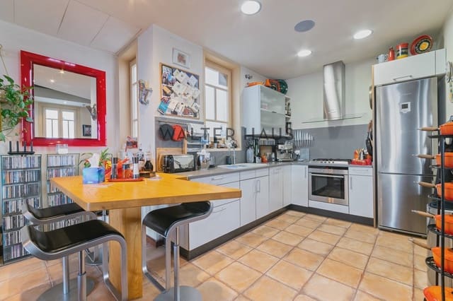 2 bedroom Penthouse for sale in El Barri Gòtic, Barcelona city - € 1,580,000 (Ref: 8807319)