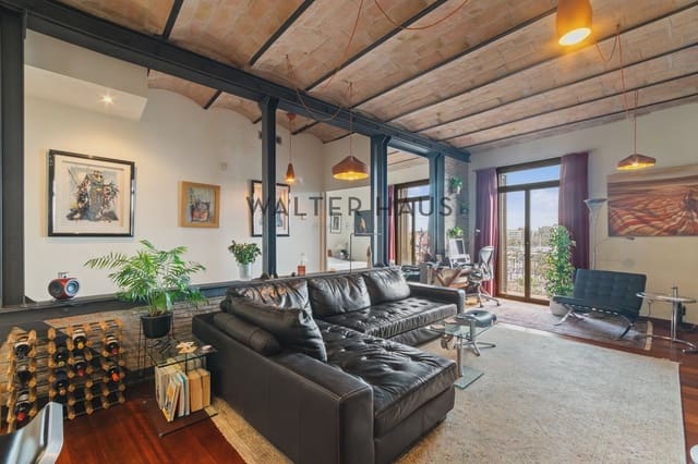 2 bedroom Penthouse for sale in El Barri Gòtic, Barcelona city - € 1,580,000 (Ref: 8807319)