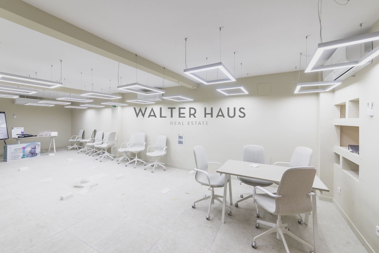 Kontor til salg i Madrid by med swimmingpool - € 1.600.000 (Ref: 8816471)