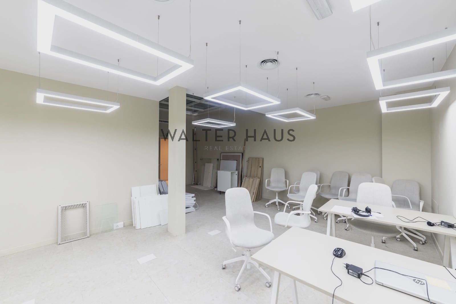 Kontor til salg i Madrid by med swimmingpool - € 1.600.000 (Ref: 8816471)