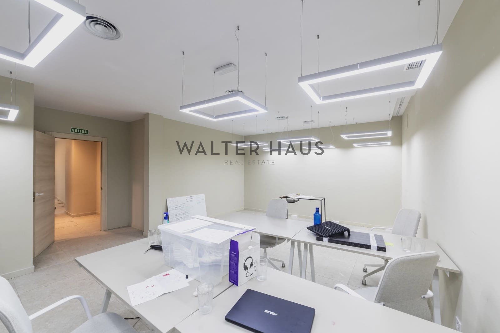 Kontor til salg i Madrid by med swimmingpool - € 1.600.000 (Ref: 8816471)