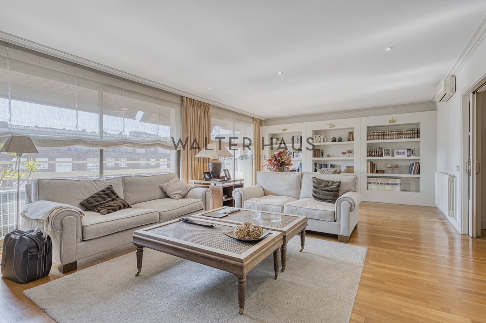 4 soveværelse Lejlighed til salg i Barcelona by med swimmingpool - € 2.500.000 (Ref: 8829927)