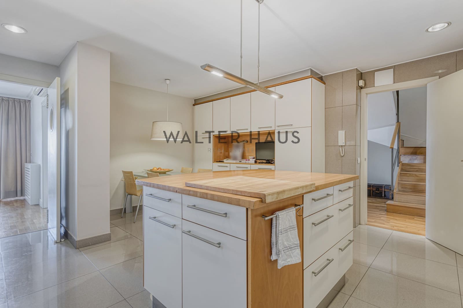 4 soveværelse Lejlighed til salg i Barcelona by med swimmingpool - € 2.500.000 (Ref: 8829927)