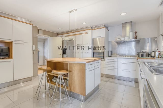 4 soveværelse Lejlighed til salg i Pedralbes, Barcelona by med swimmingpool - € 2.500.000 (Ref: 8829927)