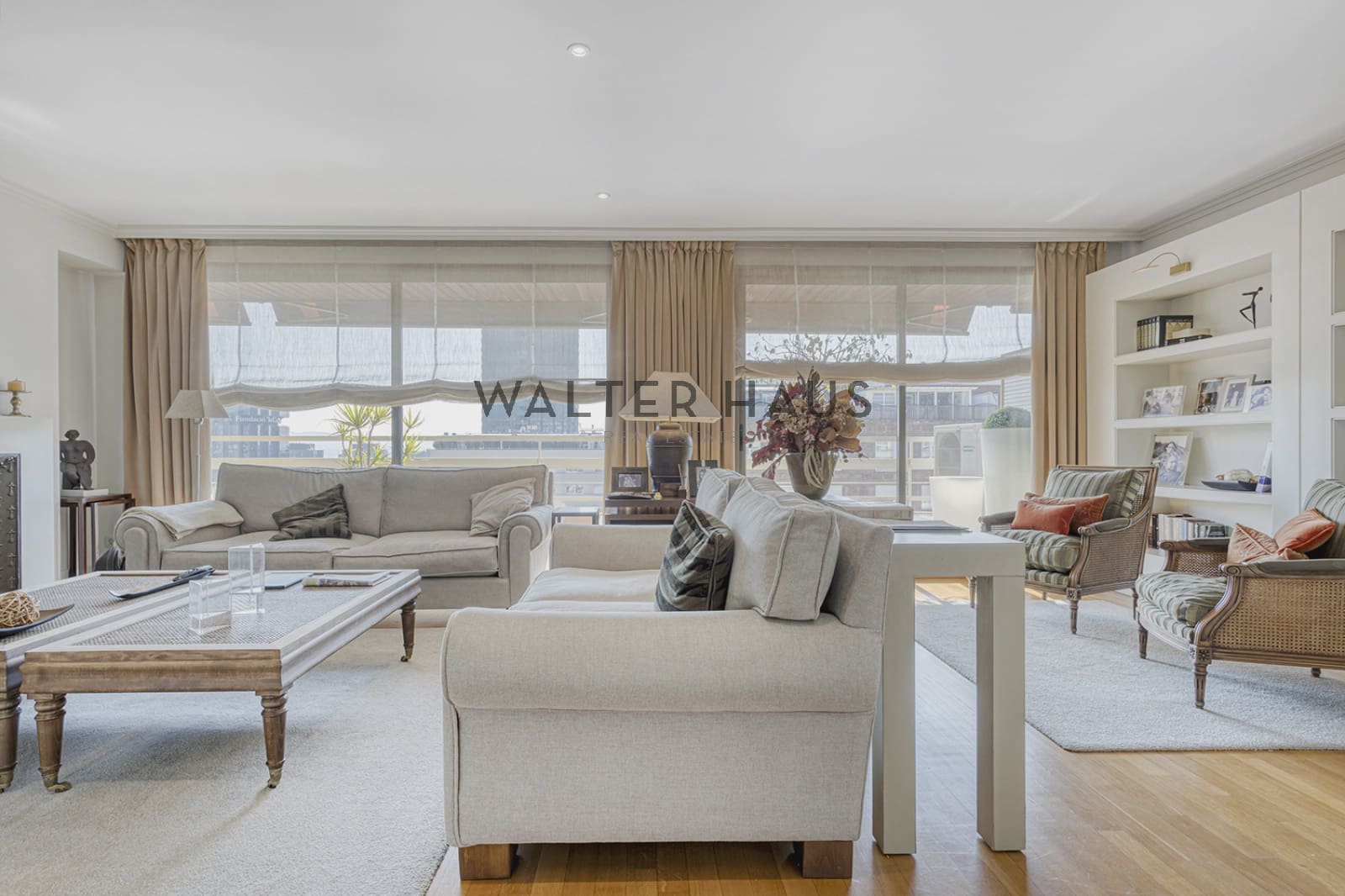 4 soveværelse Lejlighed til salg i Barcelona by med swimmingpool - € 2.500.000 (Ref: 8829927)