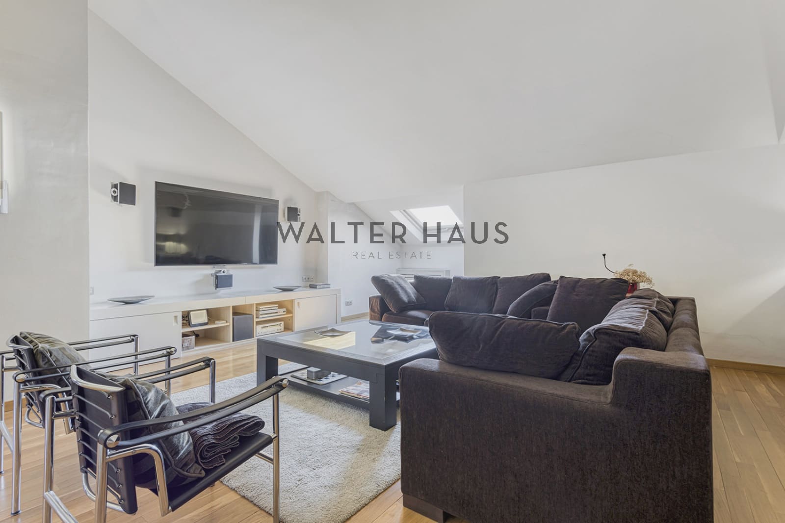 4 soveværelse Lejlighed til salg i Barcelona by med swimmingpool - € 2.500.000 (Ref: 8829927)