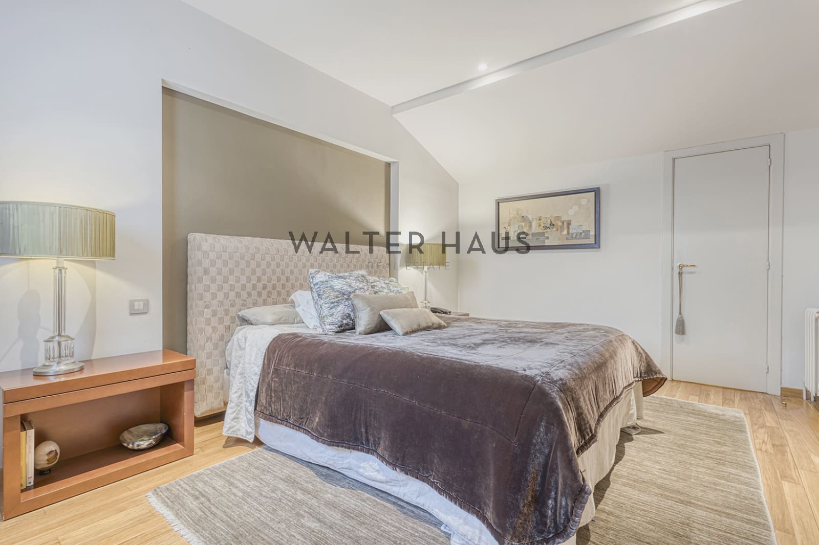 4 soveværelse Lejlighed til salg i Barcelona by med swimmingpool - € 2.500.000 (Ref: 8829927)