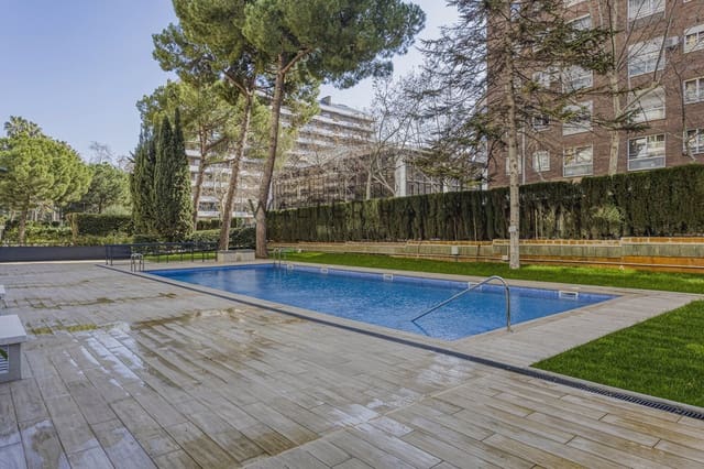 4 soveværelse Lejlighed til salg i Pedralbes, Barcelona by med swimmingpool - € 2.500.000 (Ref: 8829927)
