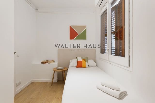 3 sovrum Takvåning att hyra i El Barri Gòtic, Barcelona stad - 2 680 € (Ref: 8830212)