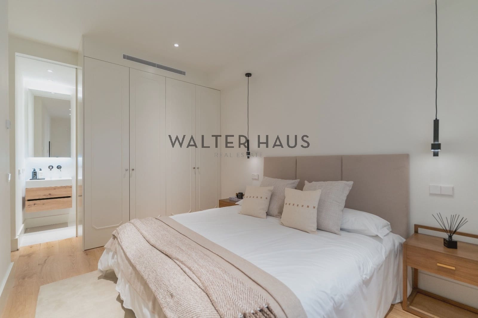 4 soveværelse Lejlighed til salg i Madrid by - € 5.100.000 (Ref: 8835528)