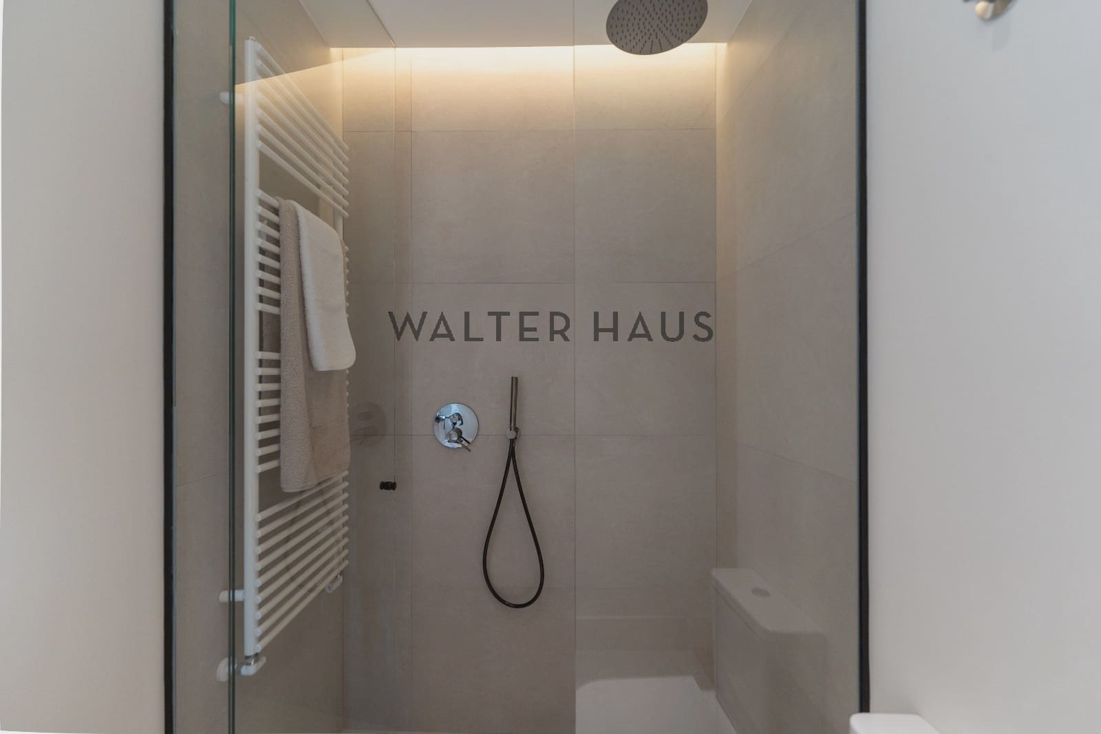 4 soveværelse Lejlighed til salg i Madrid by - € 5.100.000 (Ref: 8835528)