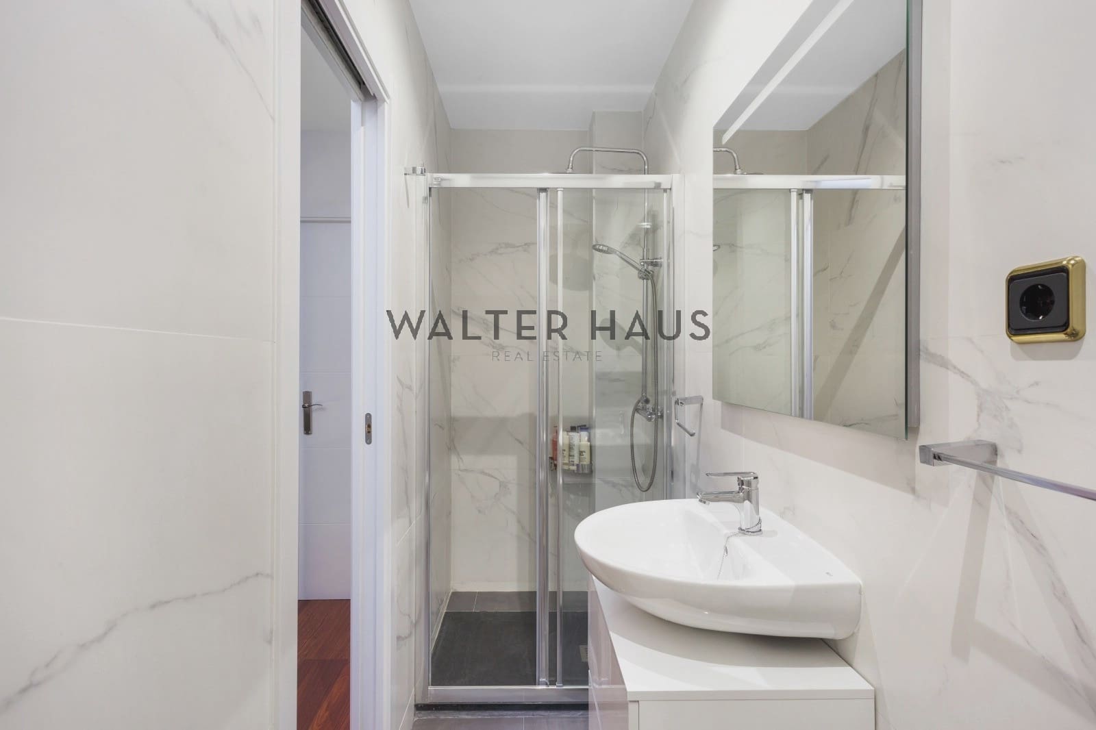 3 soveværelse Lejlighed til salg i Madrid by - € 850.000 (Ref: 8866550)