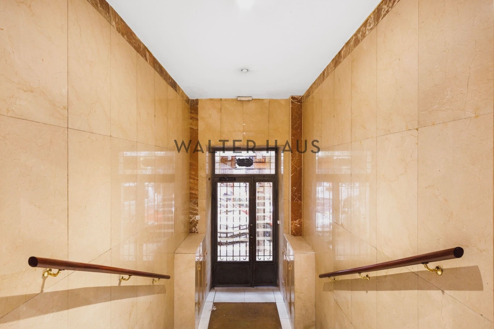 3 soveværelse Lejlighed til salg i Madrid by - € 850.000 (Ref: 8866550)