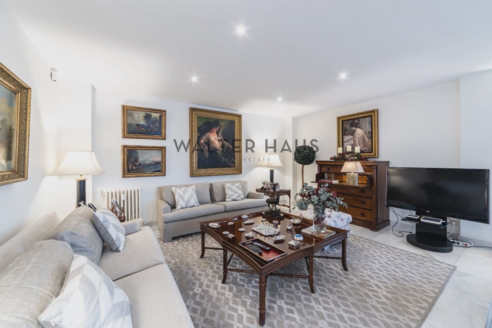 5 bedroom Apartment for sale in Madrid city - € 3,375,000 (Ref: 8880573)