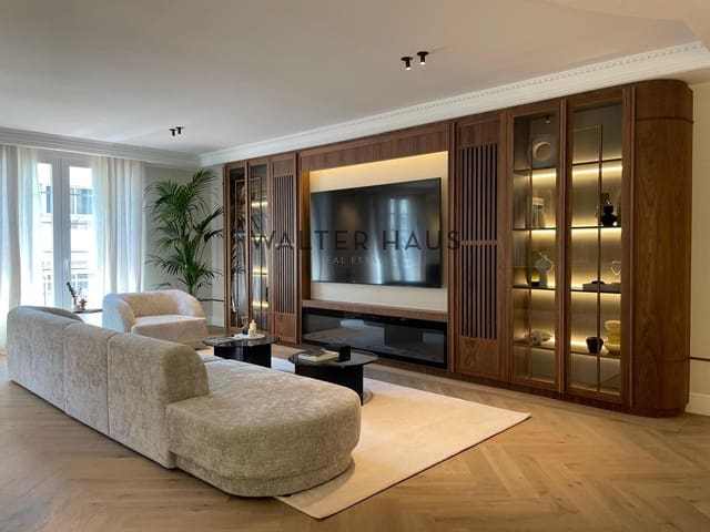 4 soveværelse Lejlighed til salg i Castellana, Madrid by - € 3.900.000 (Ref: 8880575)