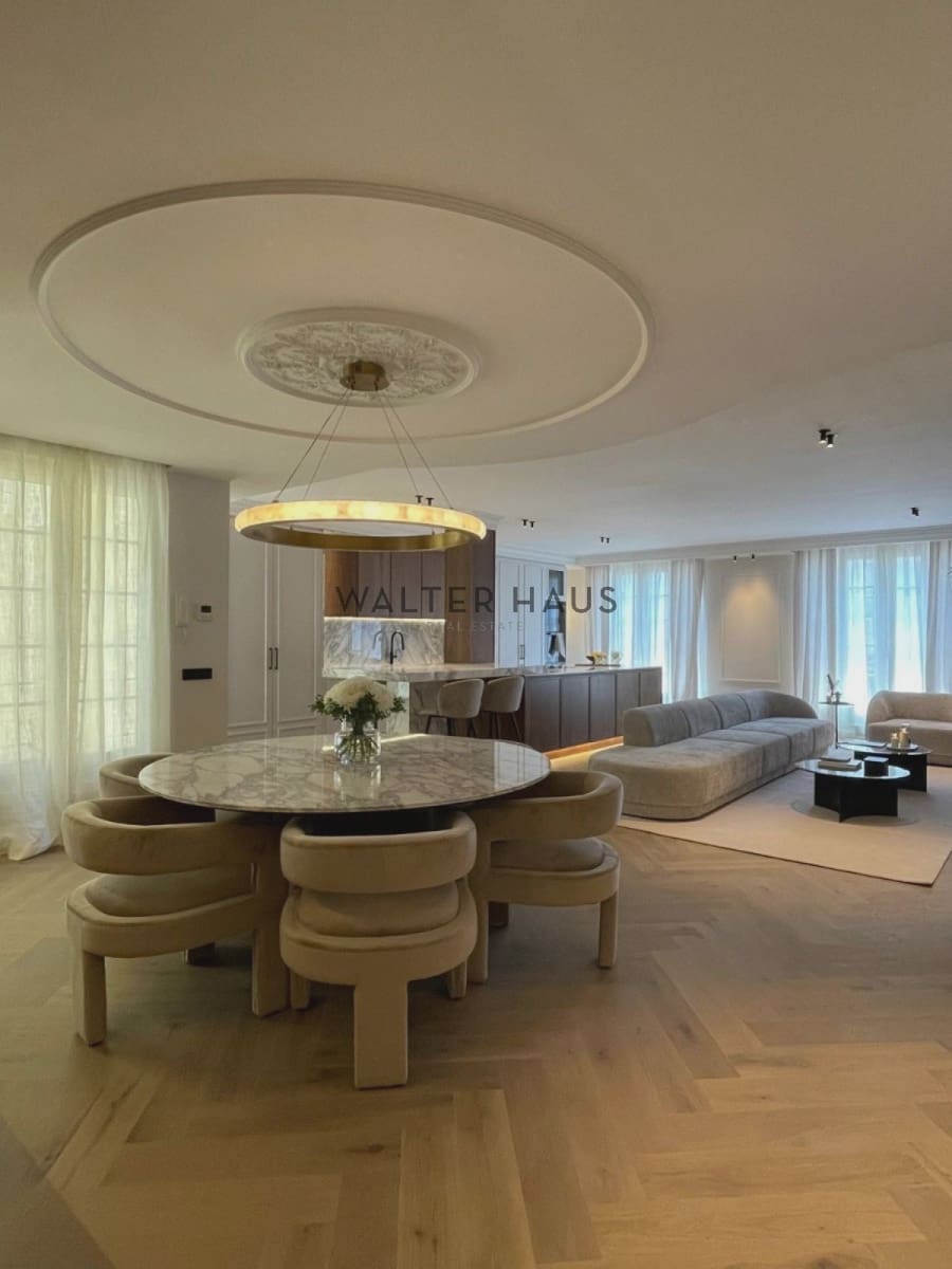 4 slaapkamer Flat te koop in Madrid stad - € 3.900.000 (Ref: 8880575)