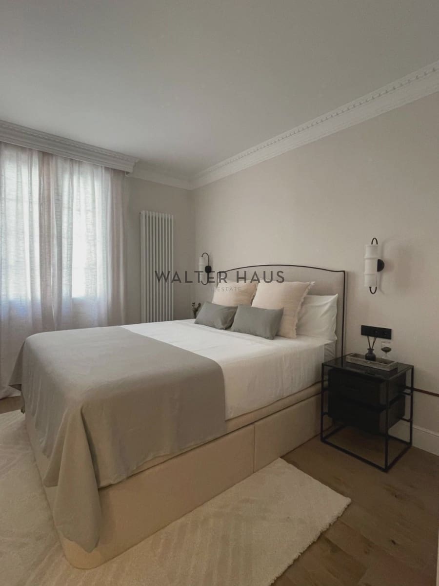 4 slaapkamer Flat te koop in Madrid stad - € 3.900.000 (Ref: 8880575)