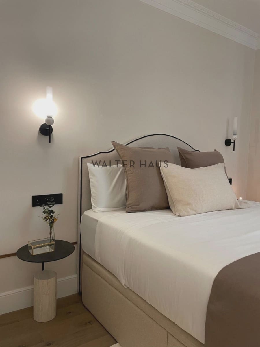 4 slaapkamer Flat te koop in Madrid stad - € 3.900.000 (Ref: 8880575)